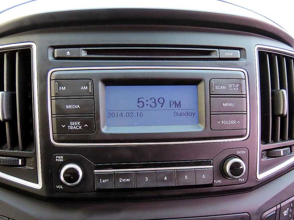 HYUNDAI Starex 2016 Blanco - Importación desde Corea - HF Imports Iquique - Foto 14