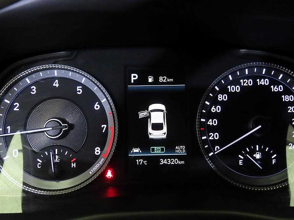 HYUNDAI Sonata - Vista 9