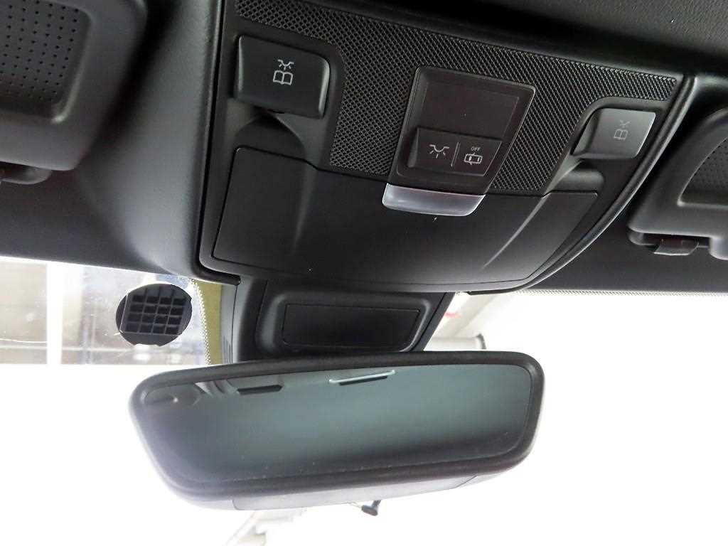 Mercedes Benz SLK Class 2012 Gold color - Importación desde Corea - HF Imports Iquique - Foto 13