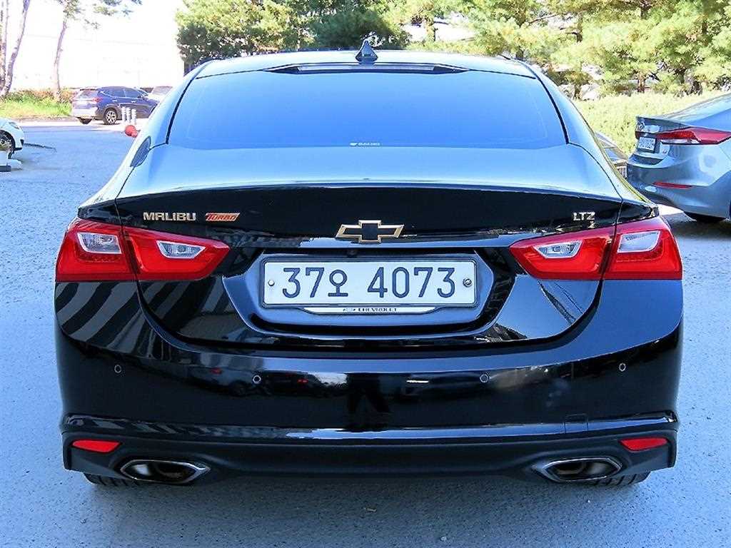 Chevrolet Malibu - Vista 4