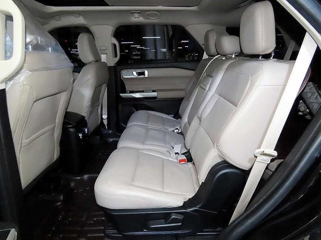 Ford Explorer - Vista 7