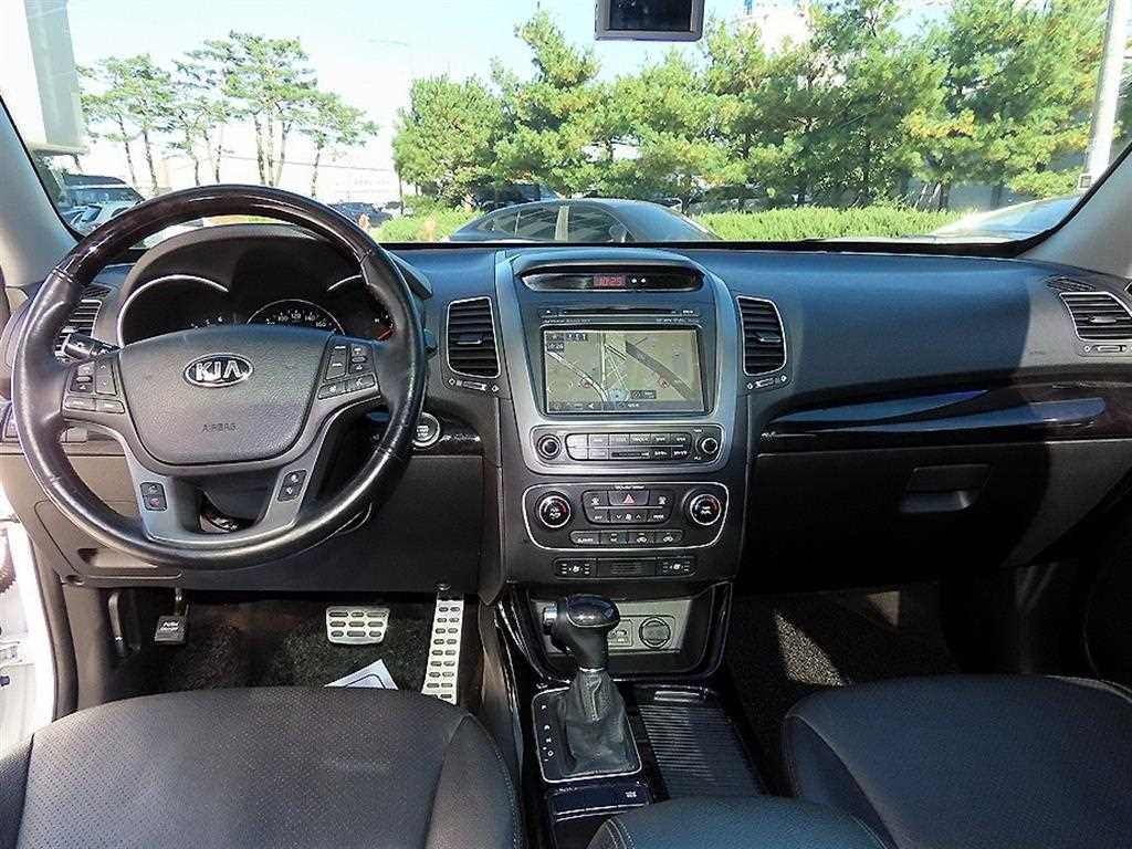KIA Sorento - Vista 7