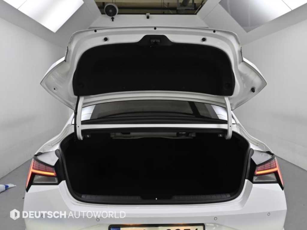 HYUNDAI Avante 2021 Blanco - Importación desde Corea - HF Imports Iquique - Foto 20