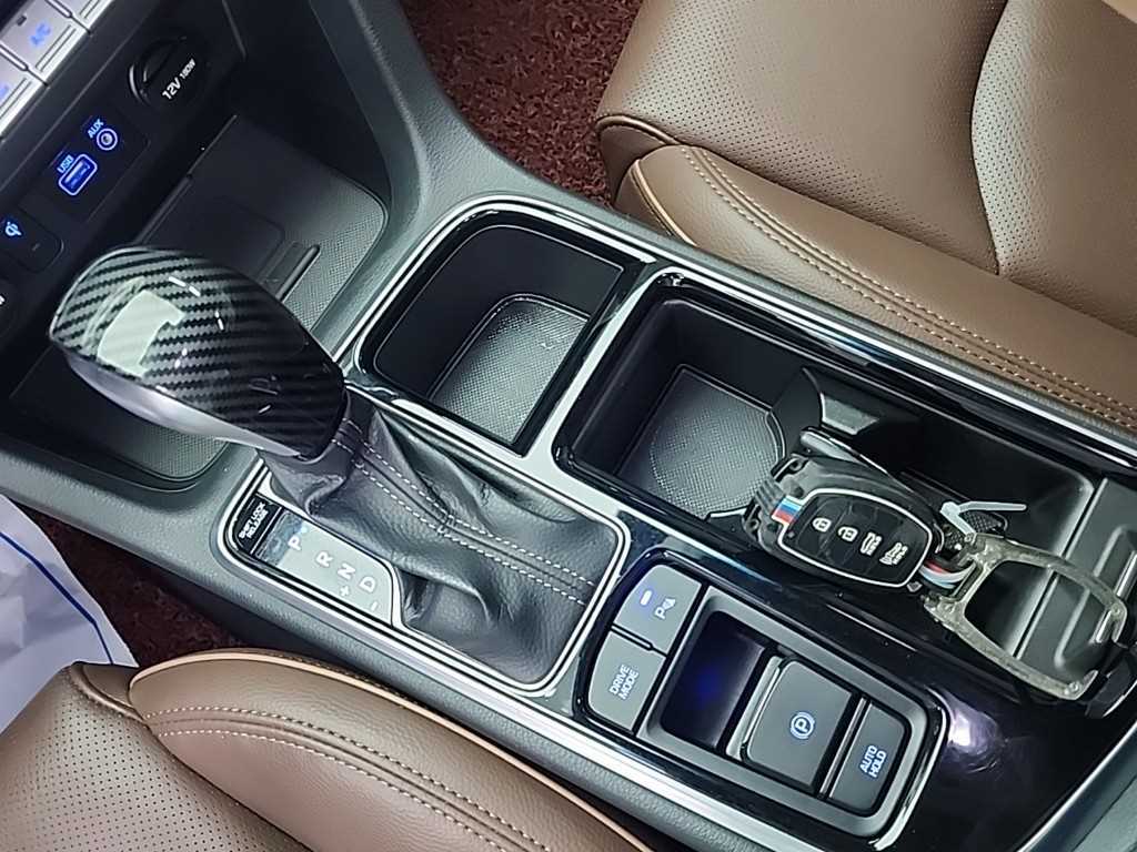 HYUNDAI Sonata - Vista 8