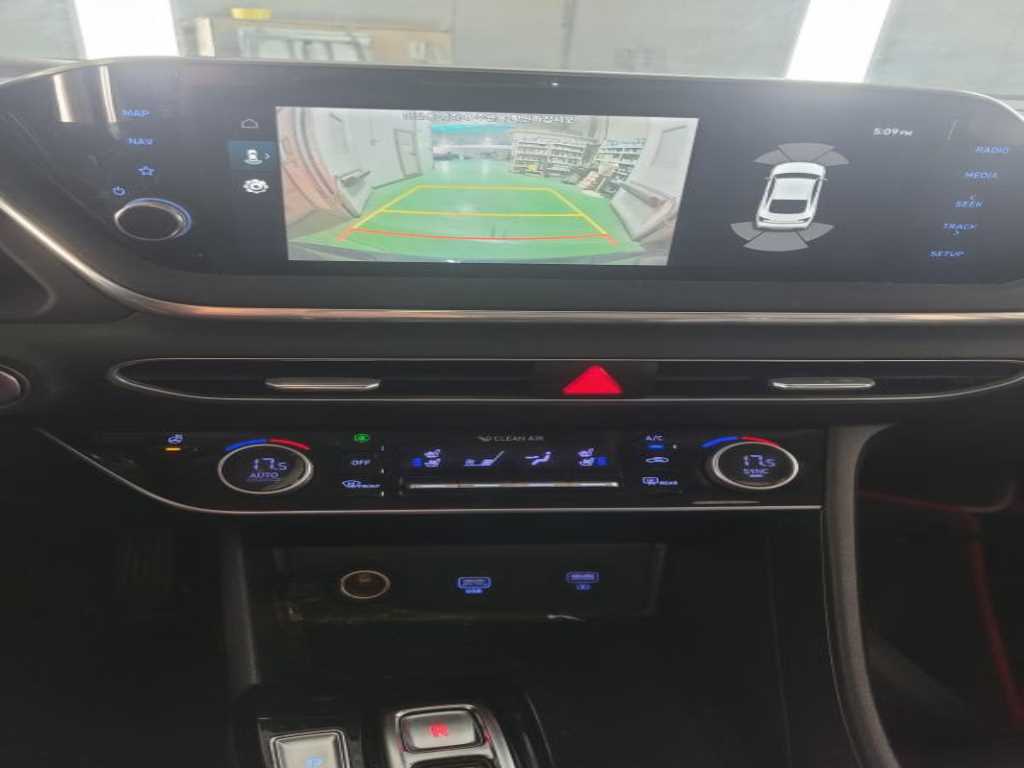 HYUNDAI Sonata - Vista 7