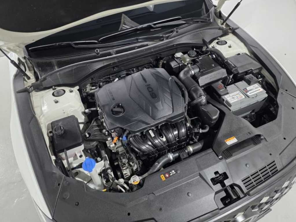 HYUNDAI Grandeur - Vista 7