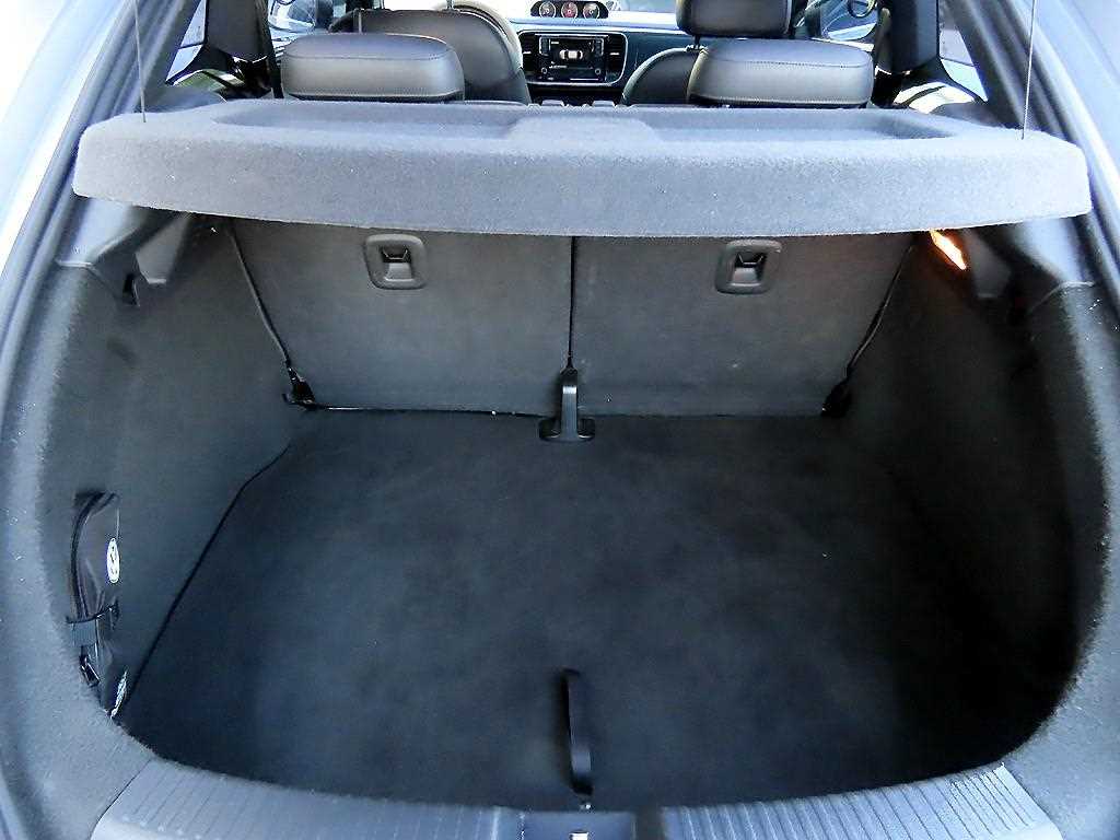 Volkswagen Beetle 2013 Plateado - Importación desde Corea - HF Imports Iquique - Foto 18