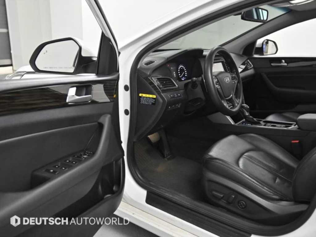 HYUNDAI Sonata - Vista 11