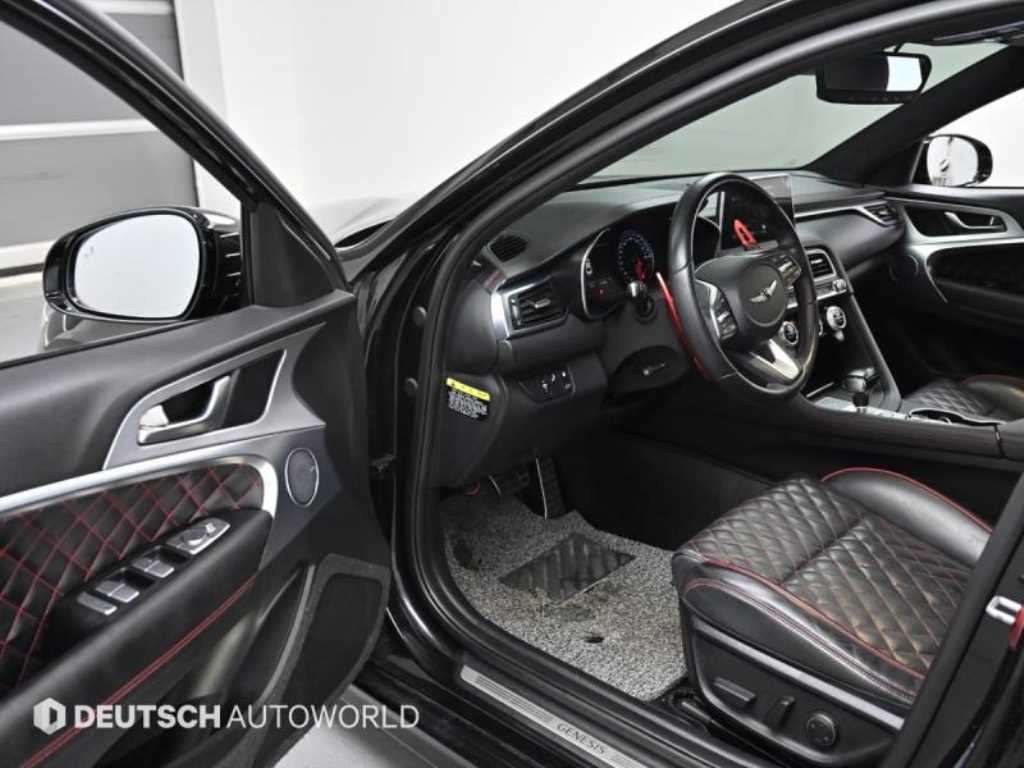 Genesis G70 - Vista 11