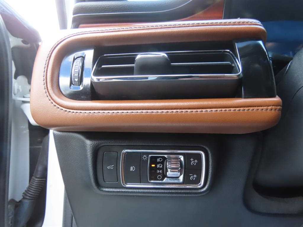 Lincoln Aviator 2021 Blanco - Importación desde Corea - HF Imports Iquique - Foto 13
