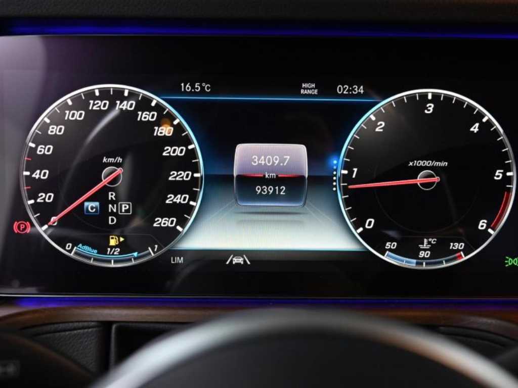 Mercedes Benz G Class (G Wagen) - Vista 8