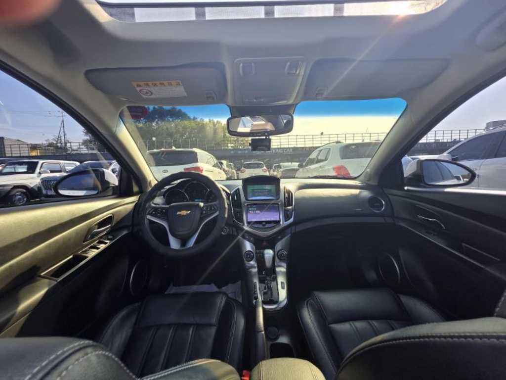 Chevrolet Cruise - Vista 5