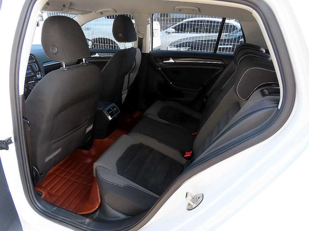 Volkswagen Golf - Vista 6