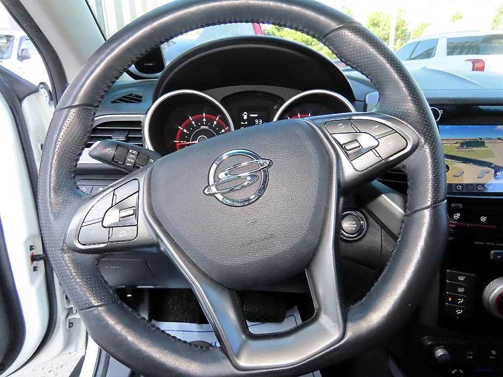 Ssangyong Tivoli - Vista 8