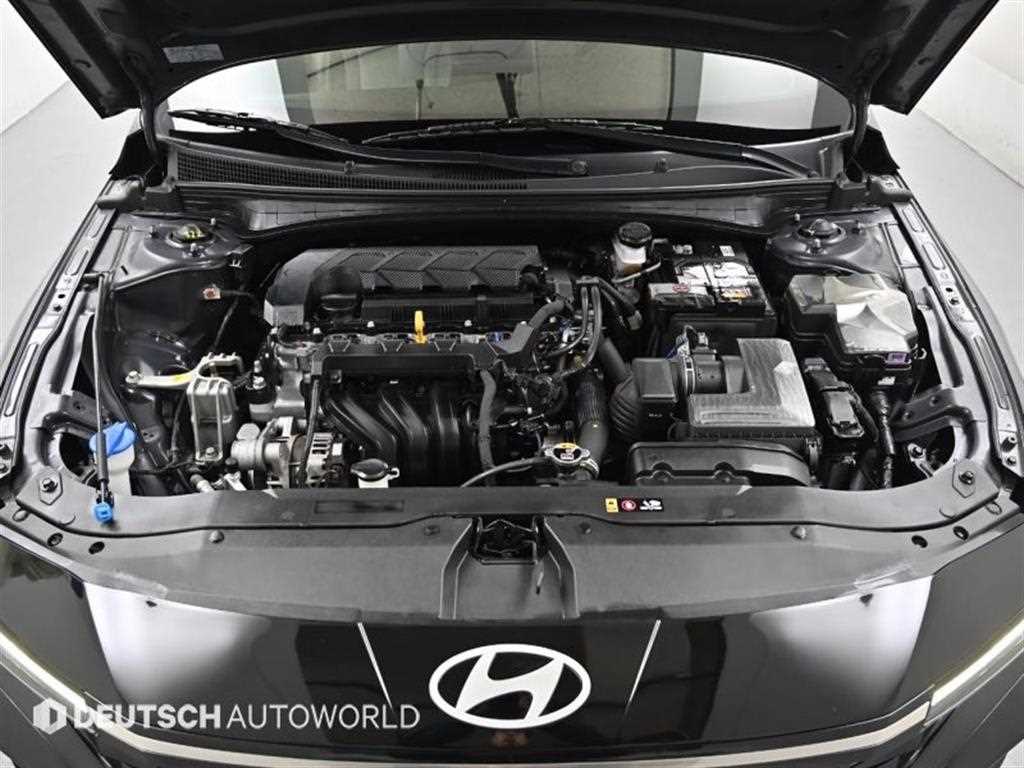 HYUNDAI Avante - Vista 7