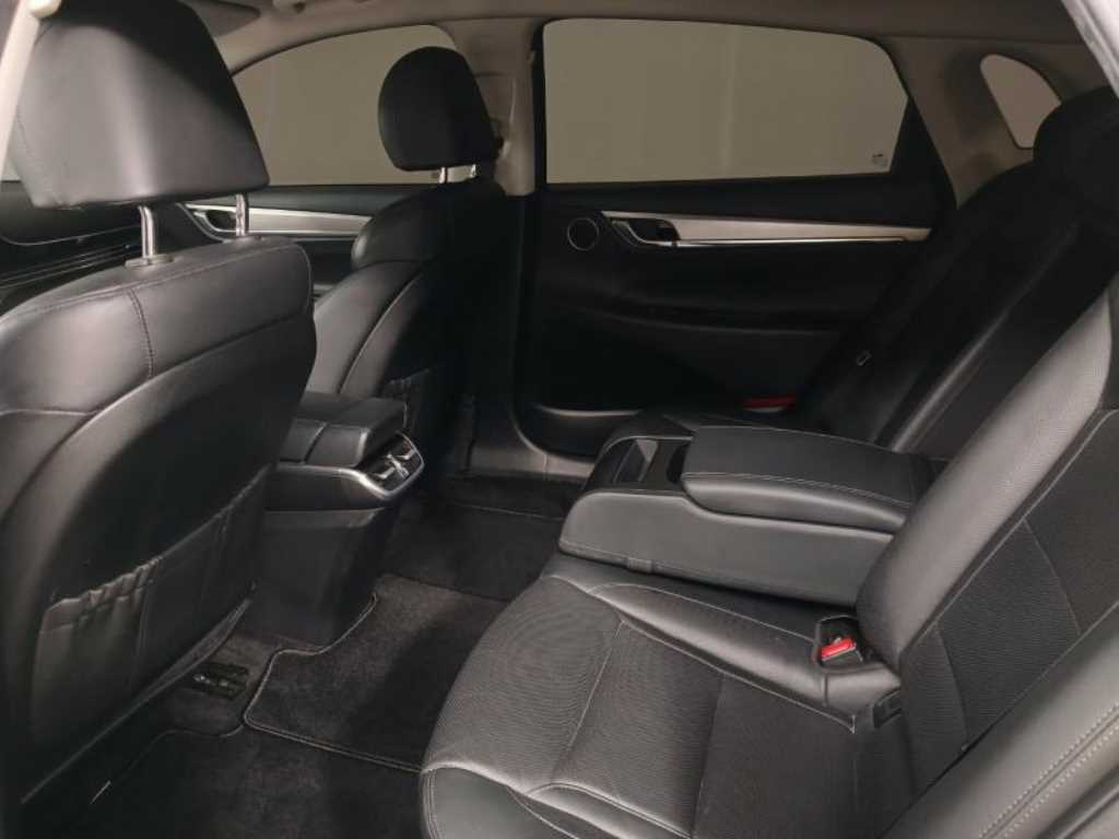 HYUNDAI Grandeur - Vista 8