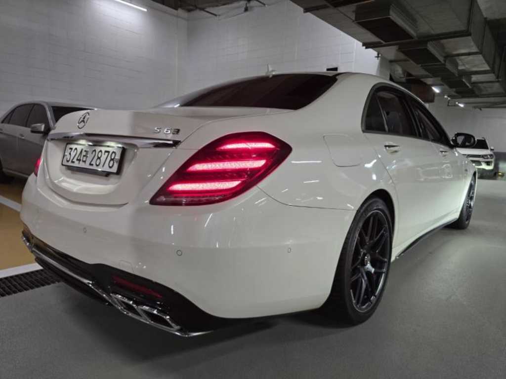 Mercedes Benz S Class - Vista 4