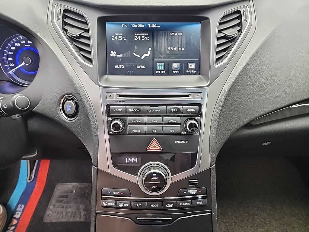 HYUNDAI Grandeur - Vista 10