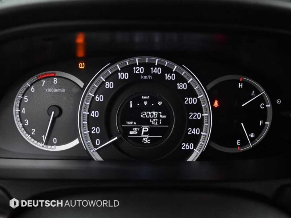 Honda Accord - Vista 8