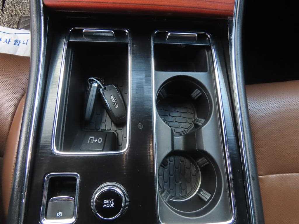 Lincoln Aviator 2021 Blanco - Importación desde Corea - HF Imports Iquique - Foto 15