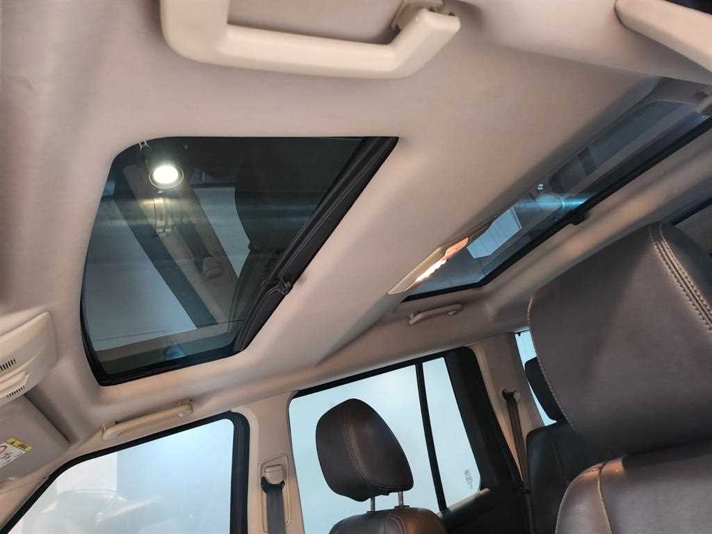 Land Rover Discovery 2016 Blanco - Importación desde Corea - HF Imports Iquique - Foto 18