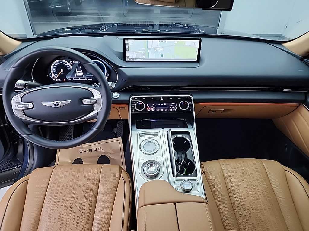 Genesis GV80 - Vista 7