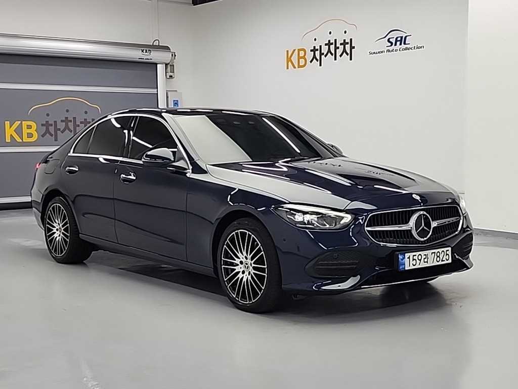 Mercedes Benz C Class - Vista 4