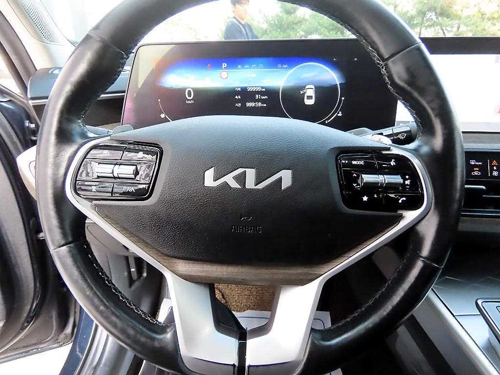 KIA K8 - Vista 8