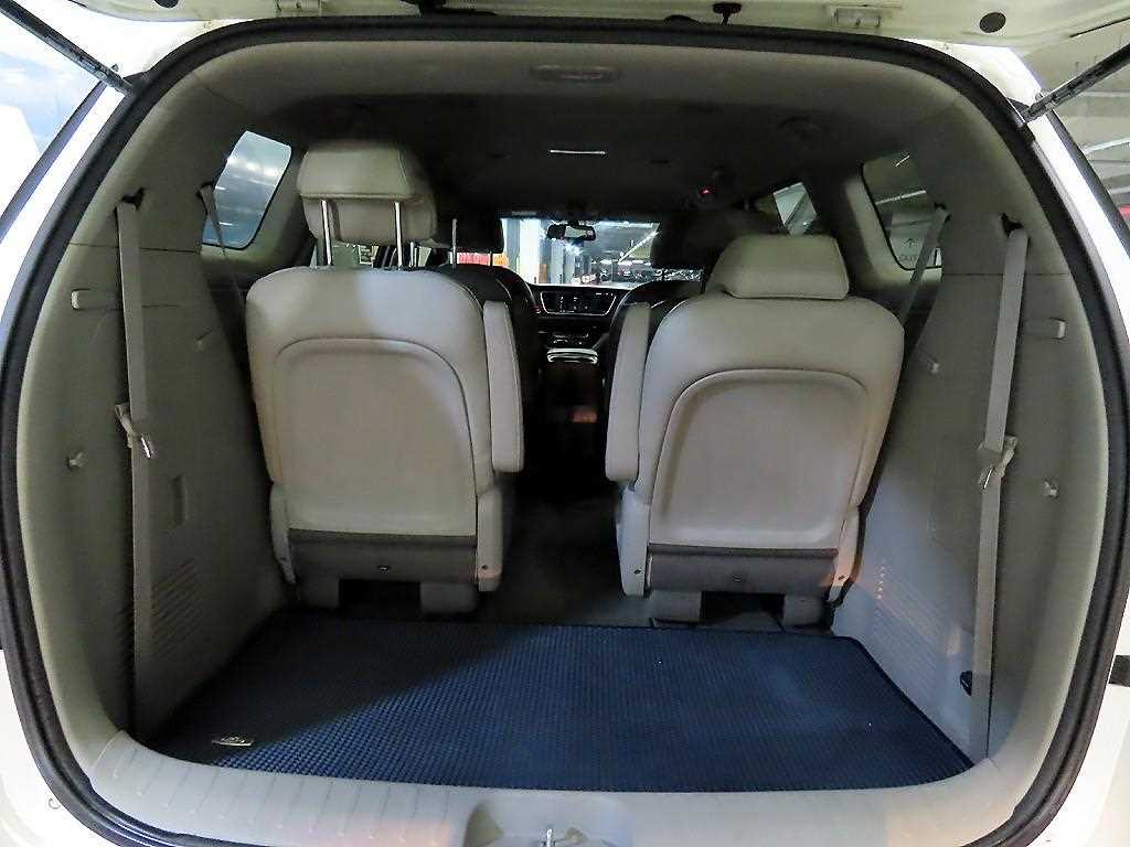 KIA Carnival 2016 Blanco - Importación desde Corea - HF Imports Iquique - Foto 17