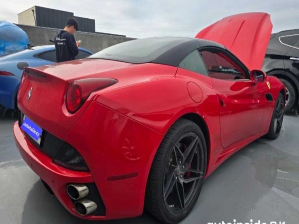 Ferrari California