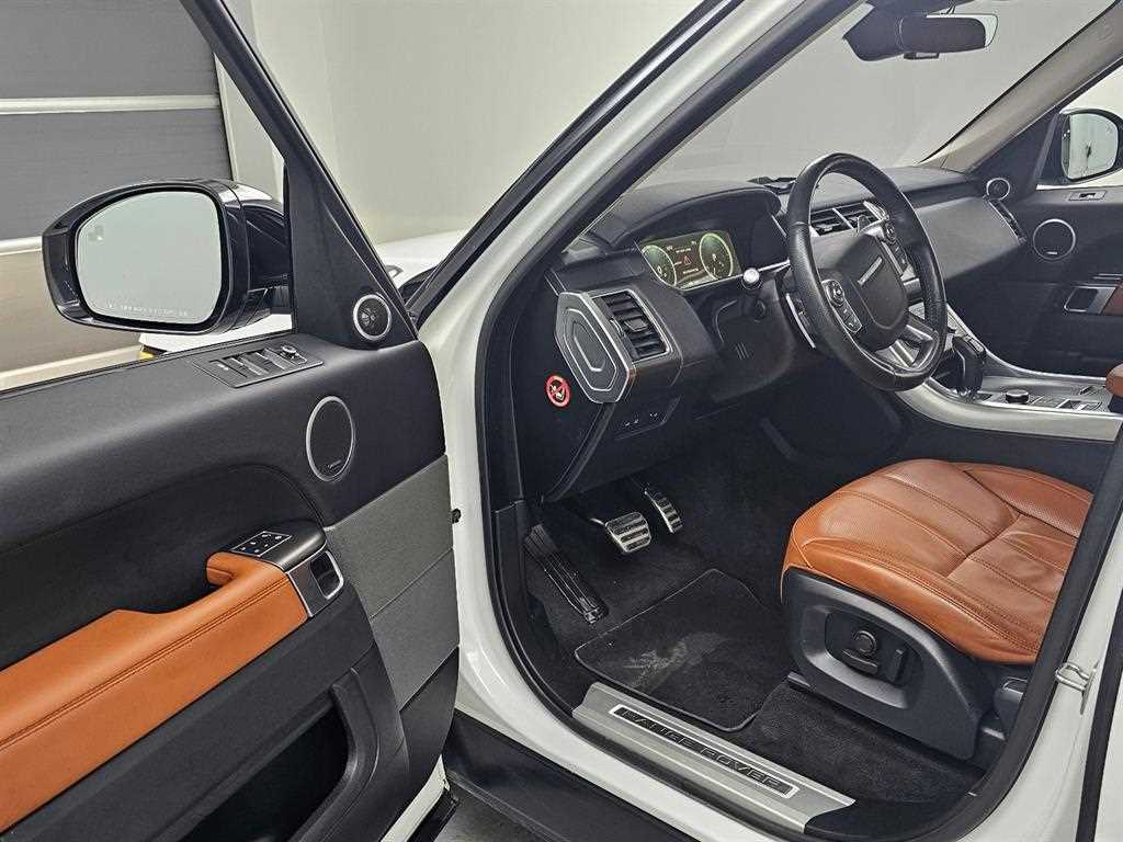 Land Rover Range Rover Sports - Vista 11