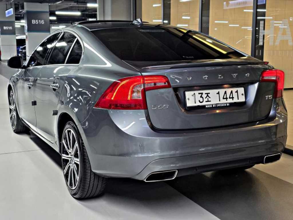 Volvo S60 - Vista 5