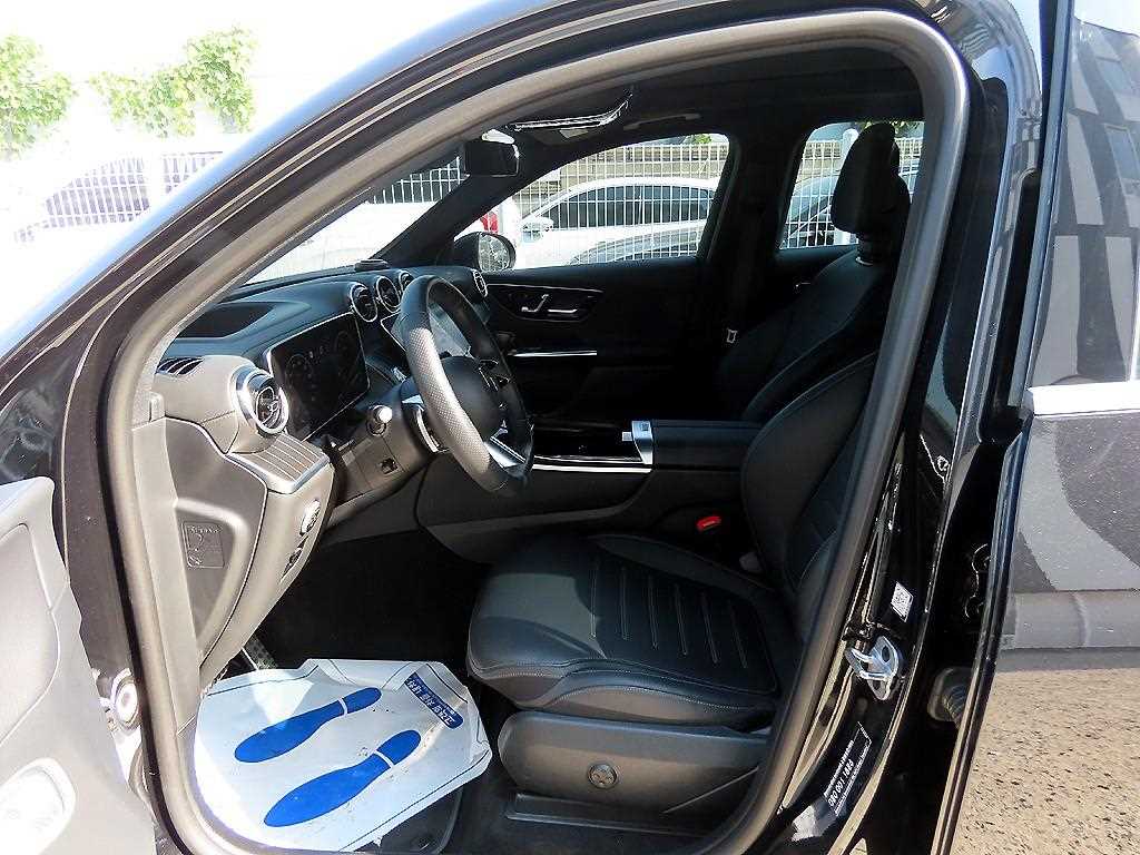 Mercedes Benz GLC Class - Vista 5