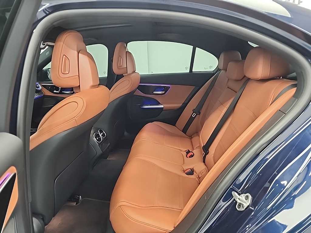 Mercedes Benz C Class - Vista 12