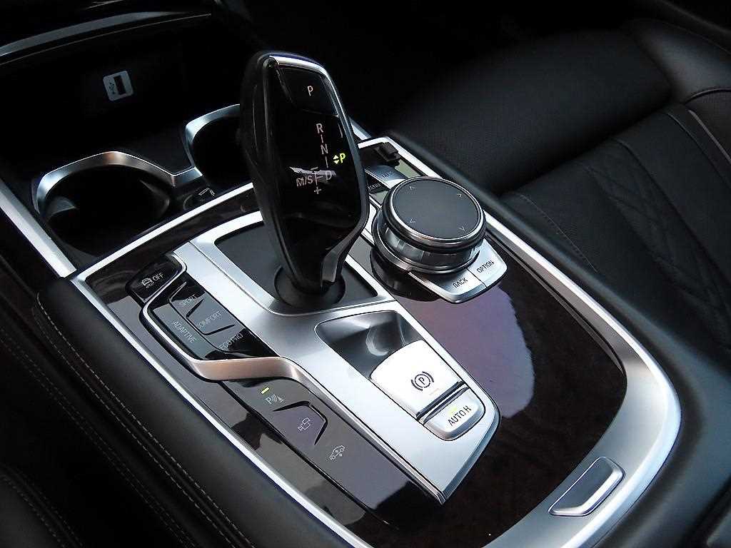 BMW 7 Series - Vista 11