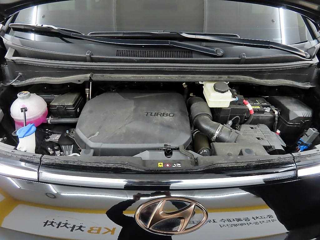 HYUNDAI Staria 2023 Negro - Importación desde Corea - HF Imports Iquique - Foto 19