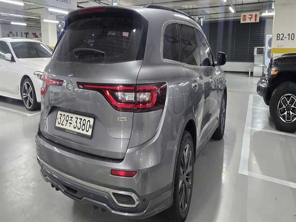 SAMSUNG QM6 - Vista 3