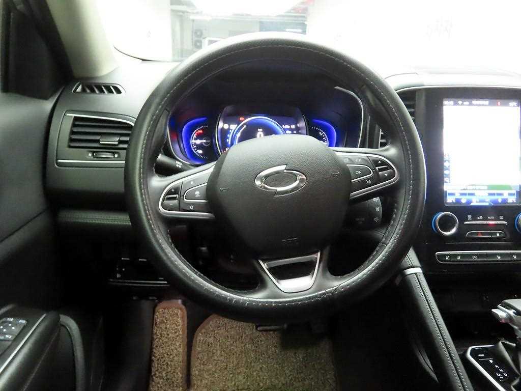 SAMSUNG QM6 - Vista 9