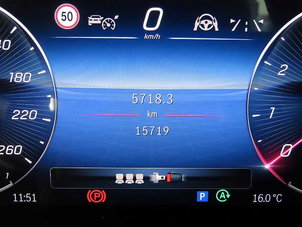 Mercedes Benz GLC Class - Vista 9