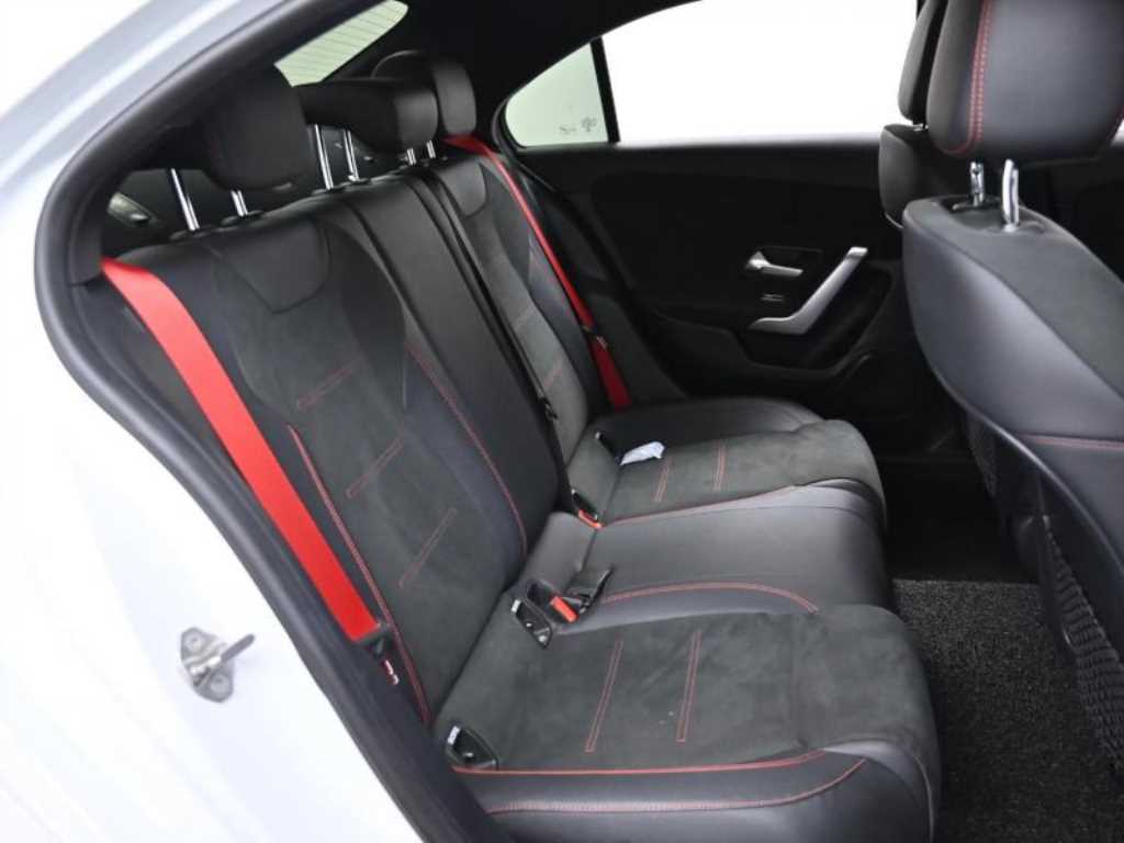 Mercedes Benz A Class - Vista 12