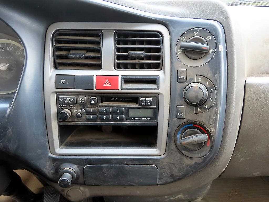 Small Truck Cargo (small) 2009 Blanco - Importación desde Corea - HF Imports Iquique - Foto 13