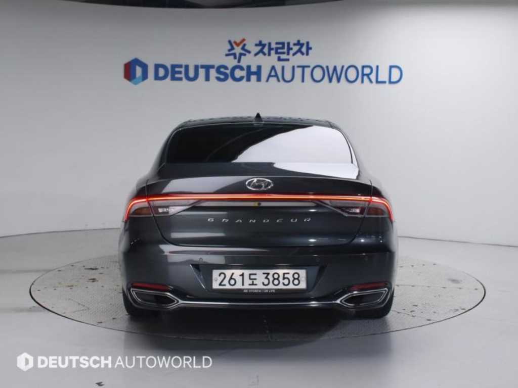 HYUNDAI Grandeur - Vista 4