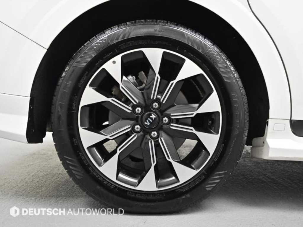 KIA Carnival - Vista 5