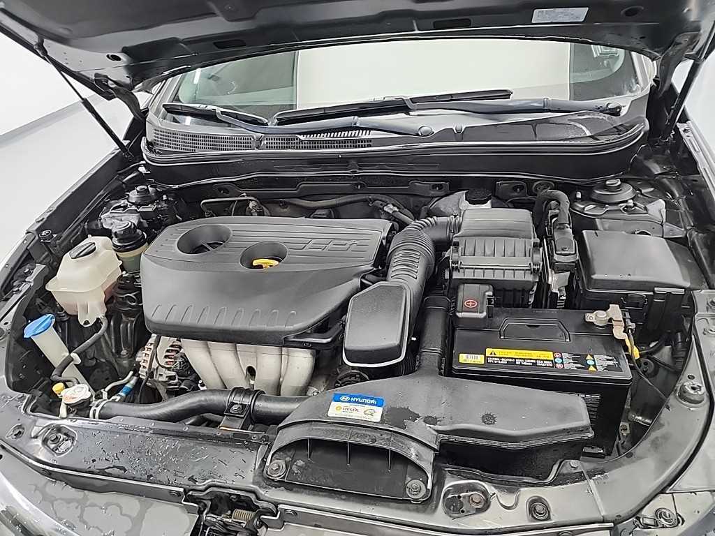 HYUNDAI Sonata - Vista 5