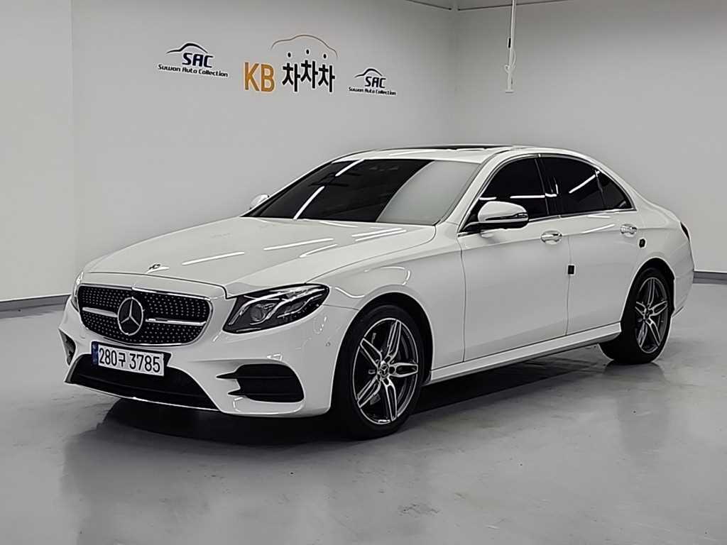 Mercedes Benz E class - Vista 4