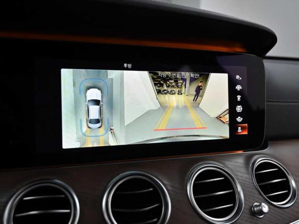 Mercedes Benz E class 2021 Gris - Importación desde Corea - HF Imports Iquique - Foto 15