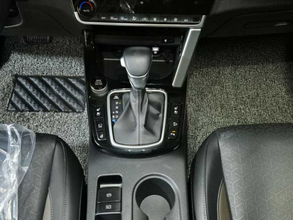 KIA Seltos - Vista 11