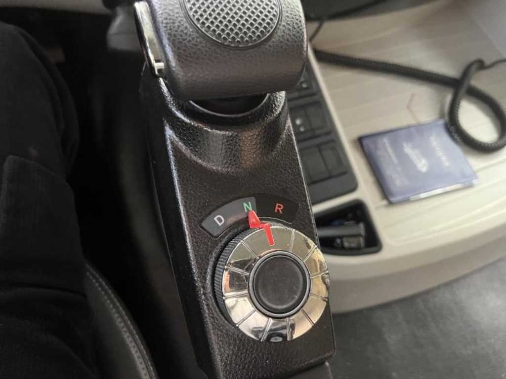 medium and large cargo truck 2023 Blanco - Importación desde Corea - HF Imports Iquique - Foto 13