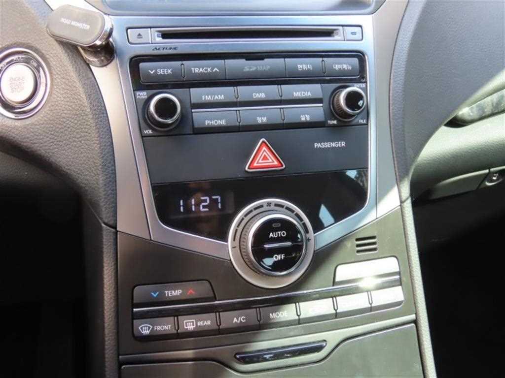 HYUNDAI Grandeur - Vista 6