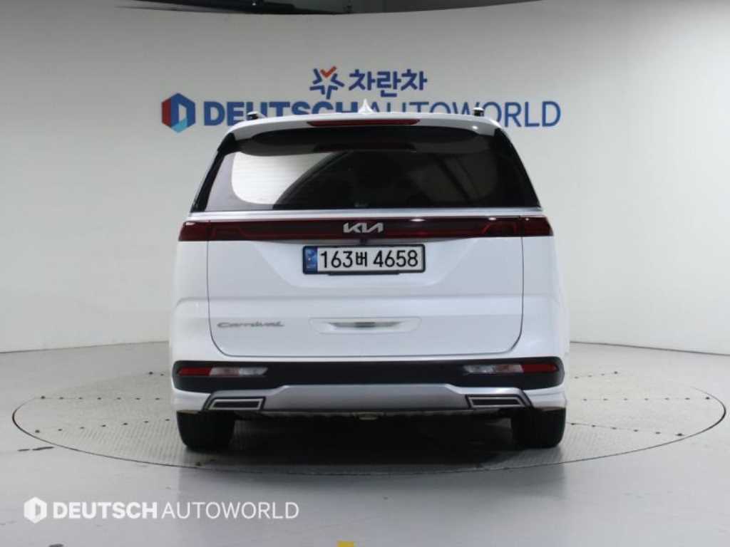 KIA Carnival - Vista 4